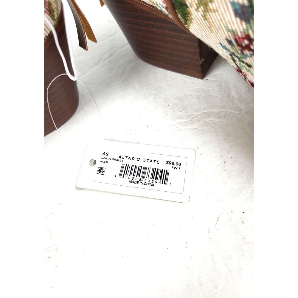 NWT Altar'd State Women's Floral Patterned Western Boots Size 7 - Picture 4 of 6